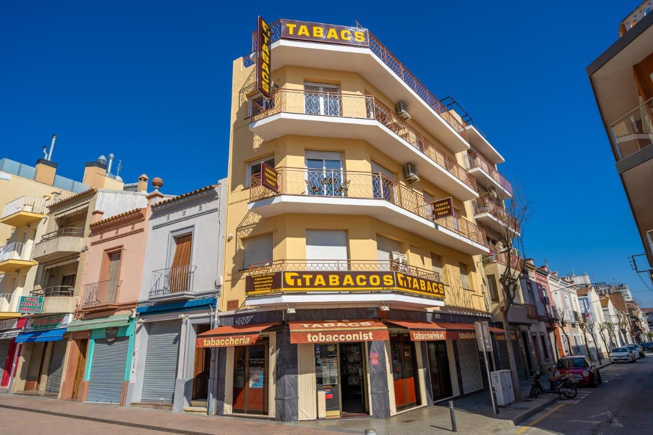 Homeholidaysrentals Elodie Calella Bagian luar foto