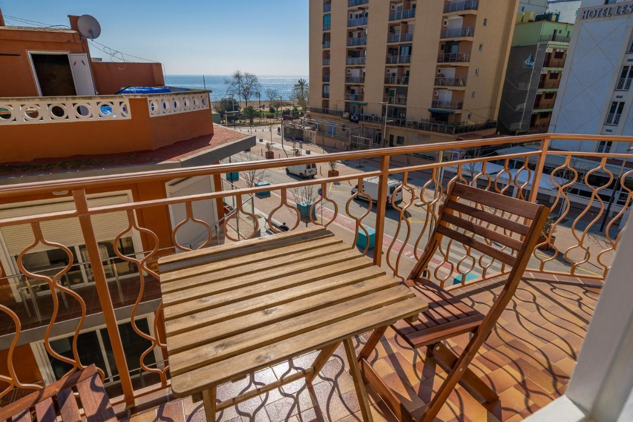 Homeholidaysrentals Elodie Calella Bagian luar foto